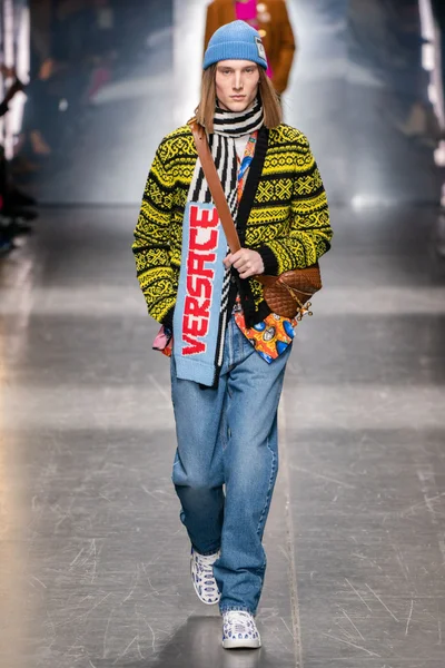 Look 38